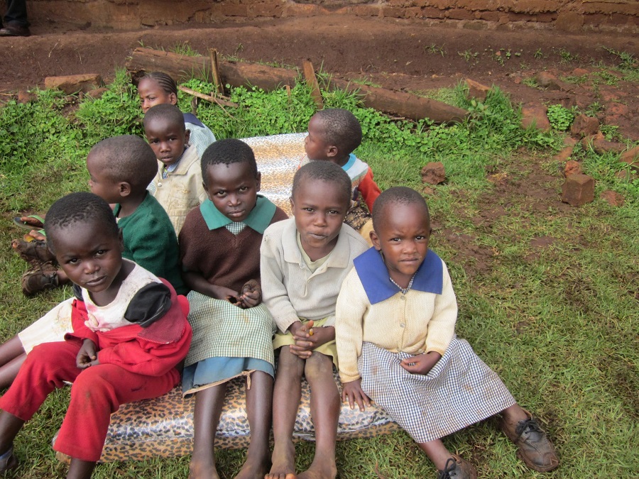 group of Kenyan children