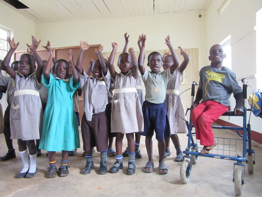 Solomon sings with the other members of St. Anthony "Top Class". Top Class is the final level before proceeding to Primary One.